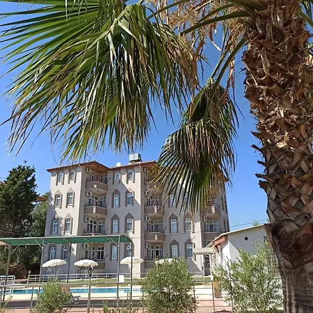 赛尔坎公寓 Kızılot