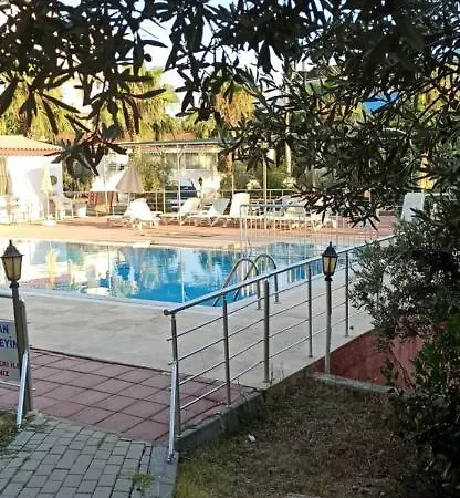 Hotel de apartamente Sercan Kızılot