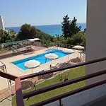 Sercan מלון דירות Kızılot