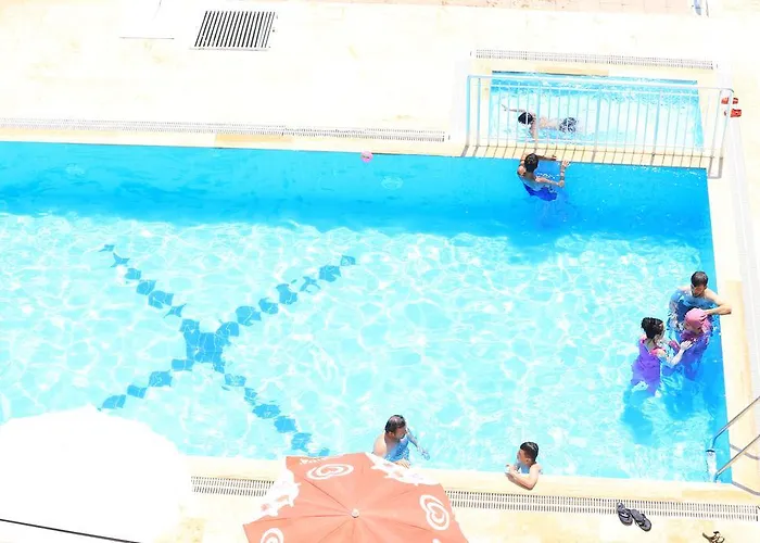 Sercan מלון דירות 3*