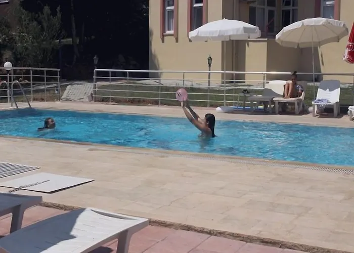 Sercan מלון דירות Kızılot